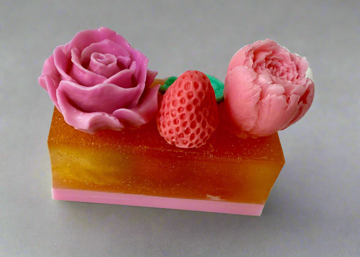 English Garden - Goats Milk & Rose & Mint Soap
